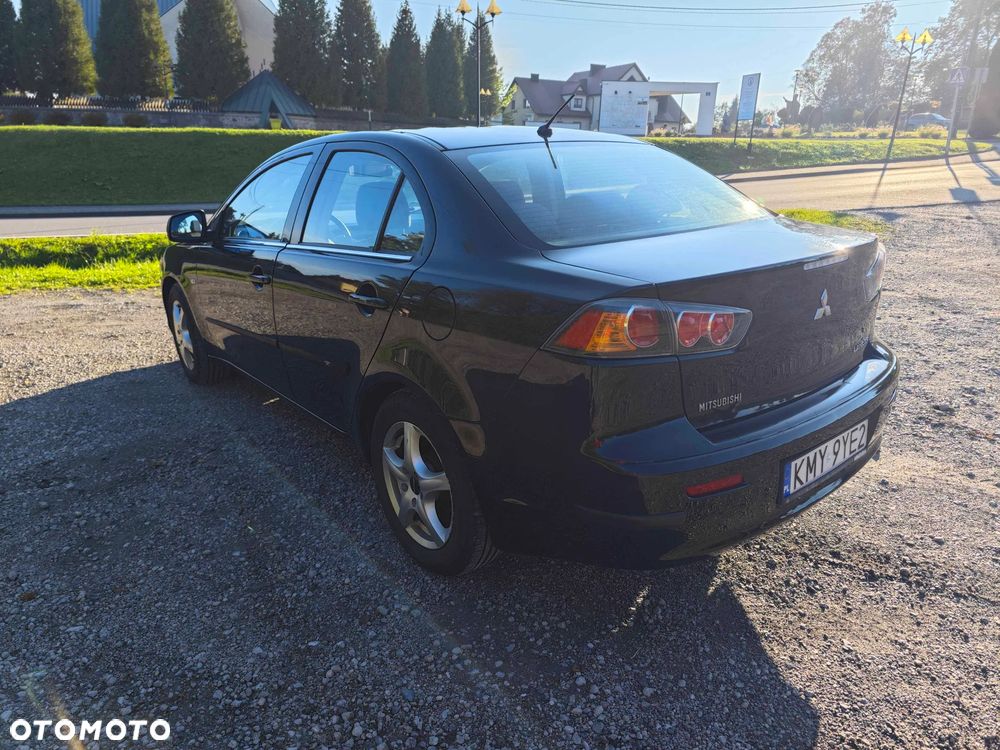Mitsubishi Lancer 1.6 Invite - 7
