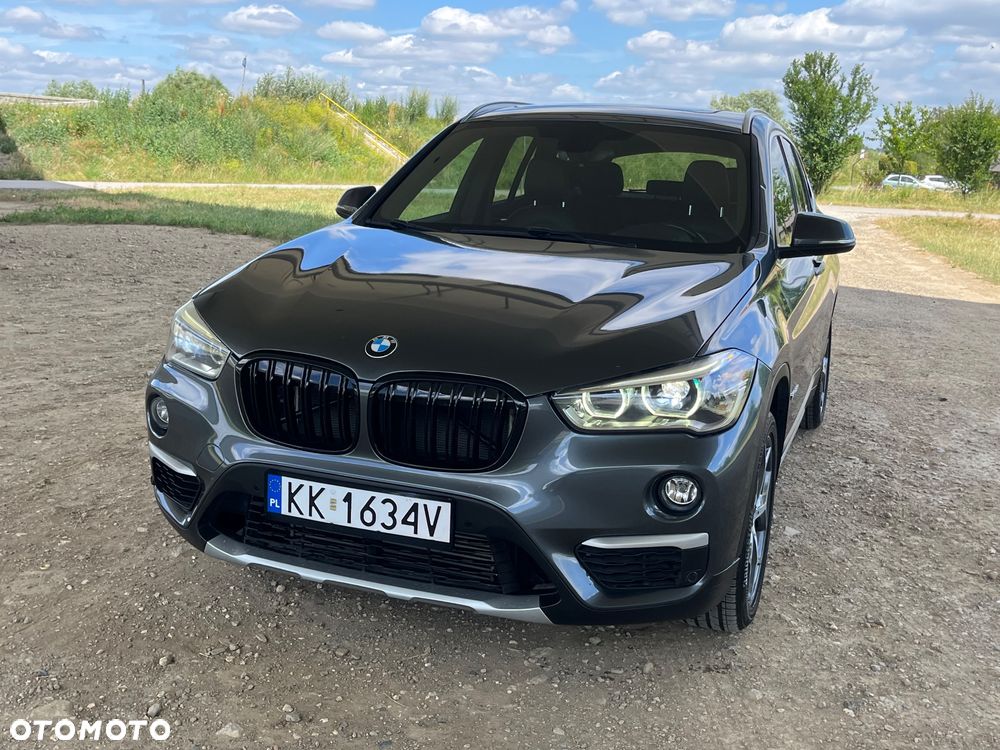 BMW X1 xDrive25i Sport Line - 6