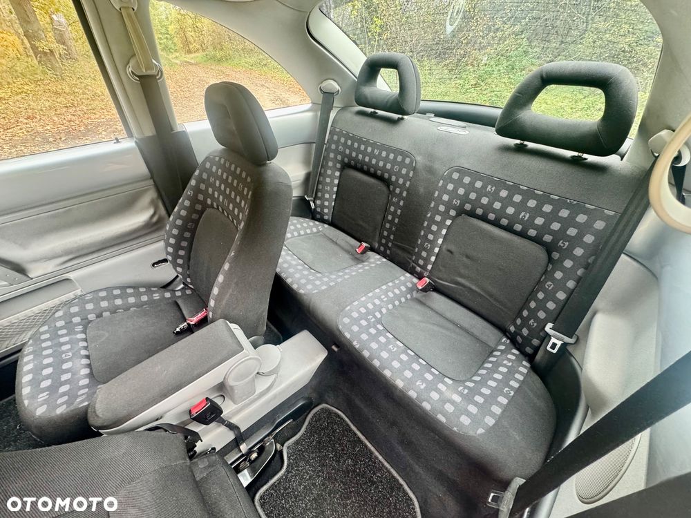 Volkswagen New Beetle 2.0 - 8