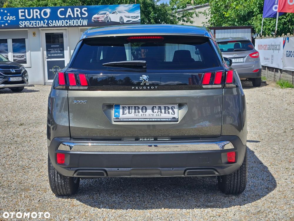 Peugeot 3008 1.5 BlueHDi Road Trip S&S EAT8 - 17