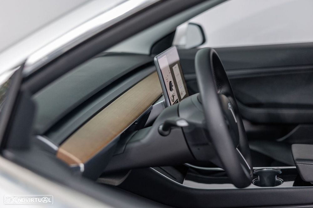 Tesla Model 3 Tração Traseira - 18