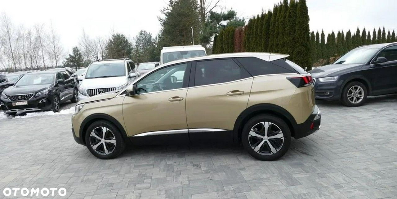 Peugeot 3008 1.2 PureTech Allure S&S - 4