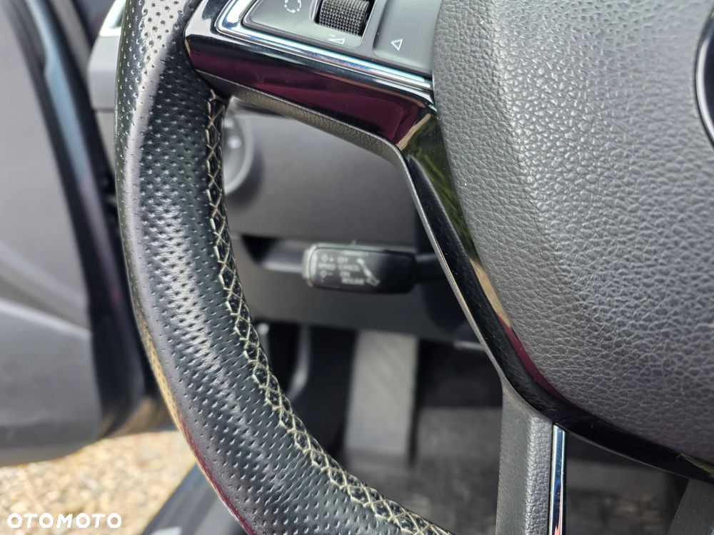 Skoda Octavia 2.0 TDI (Green tec) DSG RS - 27