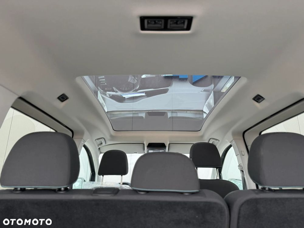 Ford Tourneo Connect Grand - 15