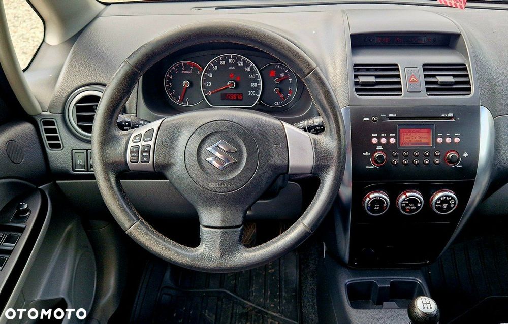 Suzuki SX4 - 39