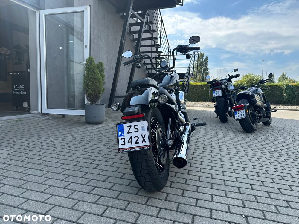 Harley-Davidson Softail Street Bob - 3