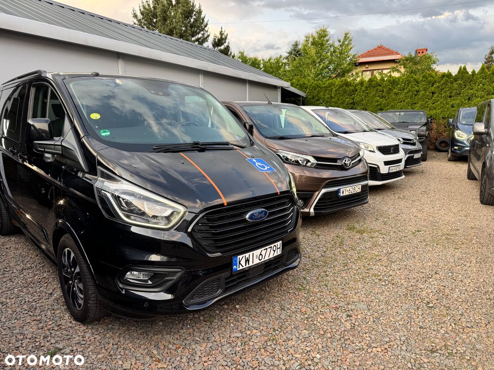 Ford Tourneo Custom - 2