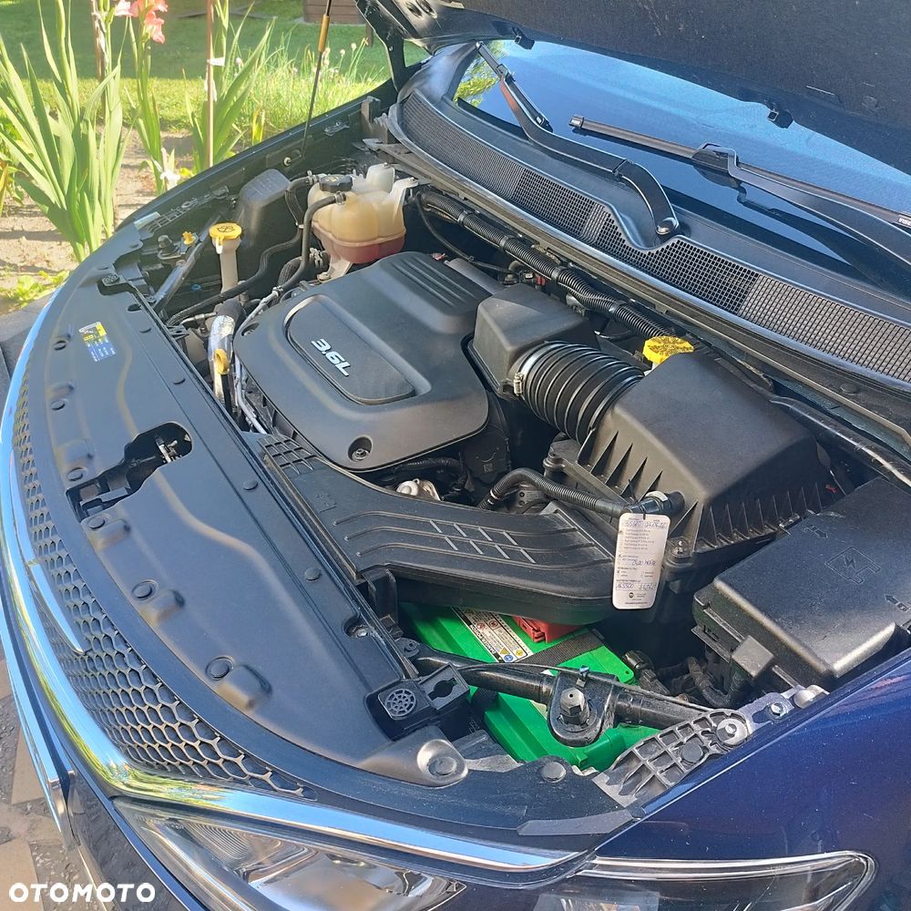 Chrysler Pacifica - 14
