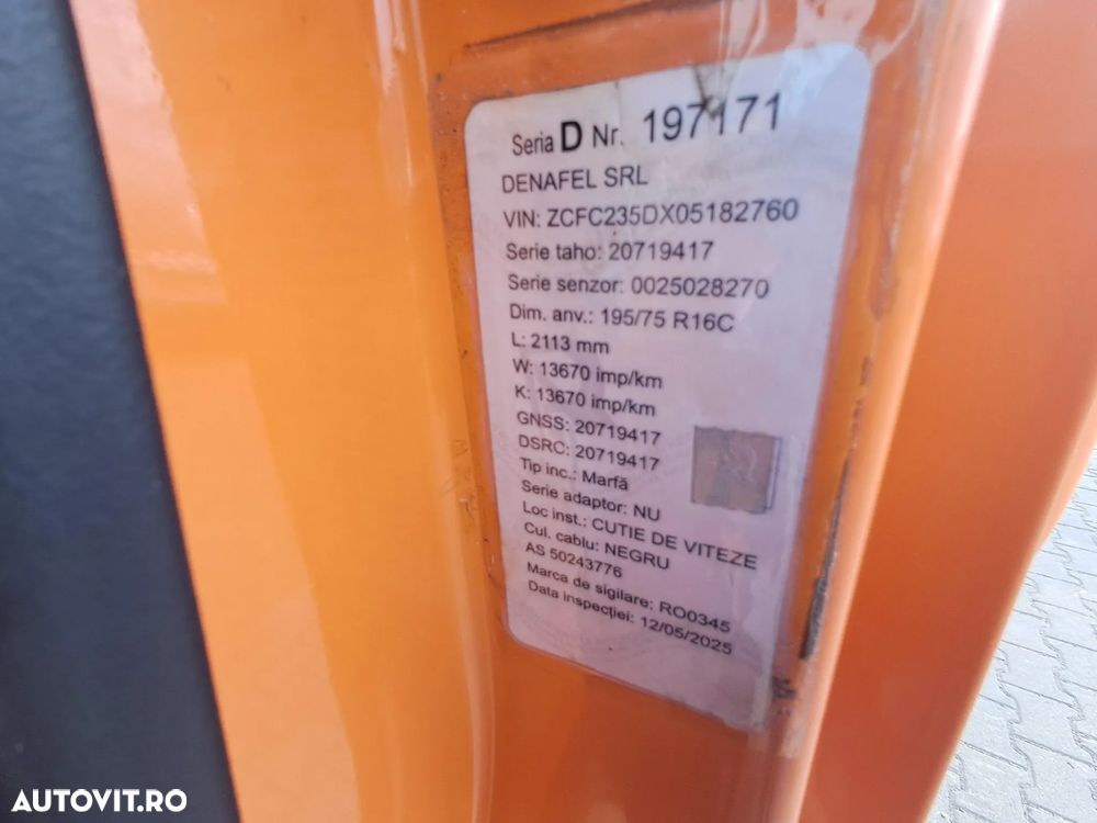 Iveco DAILY 35C18 3.0D 180CP TRANSPORT AUTO CABINA DE DORMIT - 32