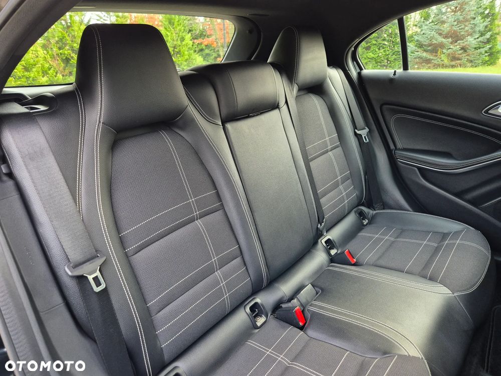 Mercedes-Benz Klasa A 200 CDI (BlueEFFICIENCY) Style - 36