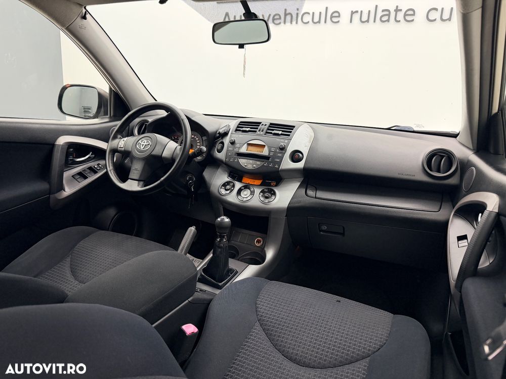 Toyota RAV4 2.2 D-4D 4x4 Sol - 19