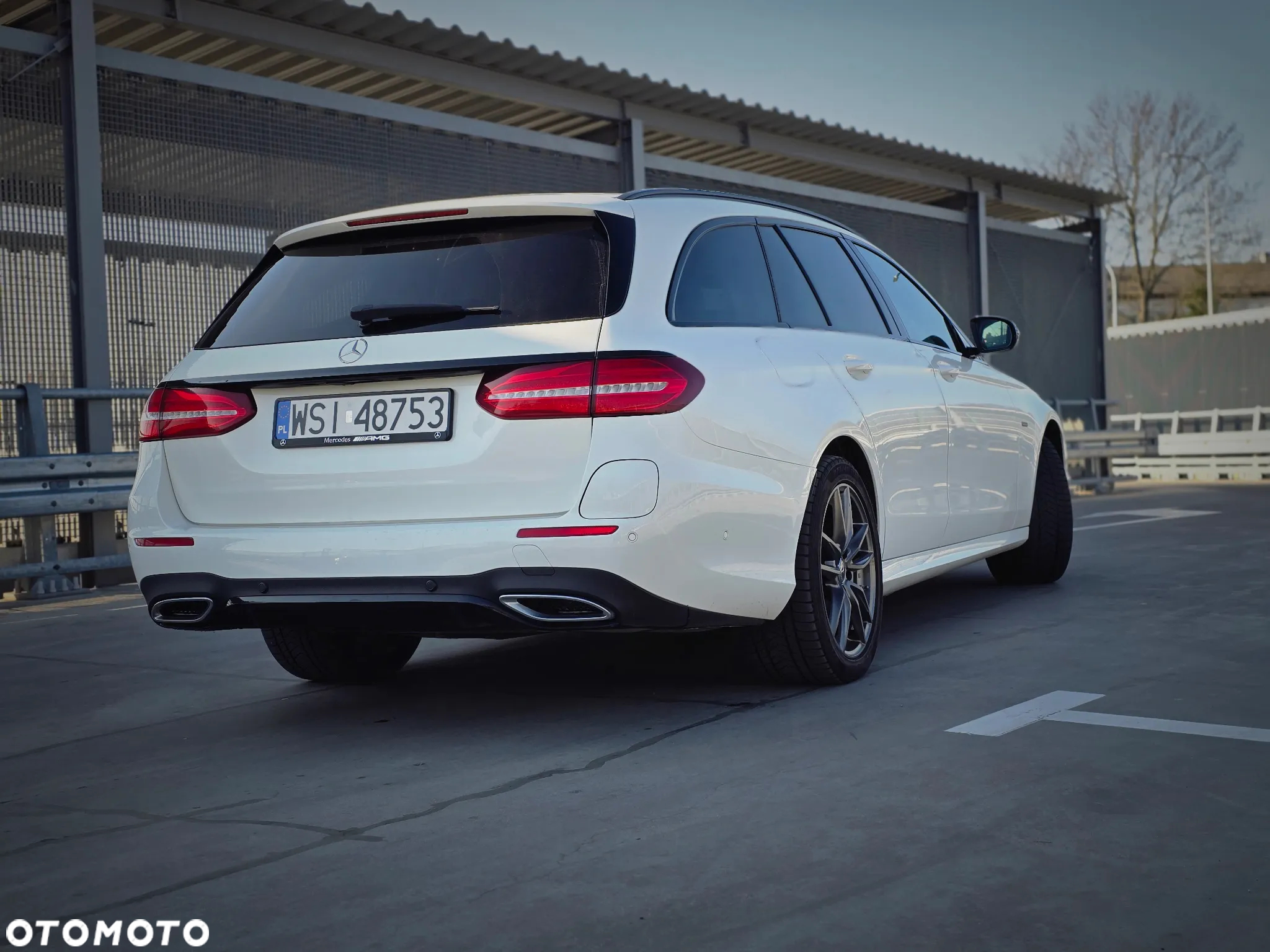 Mercedes-Benz Klasa E 300 de T 9G-TRONIC AMG Line - 14