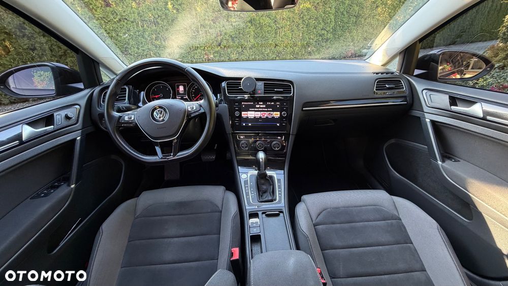 Volkswagen Golf 1.6 TDI BlueMotion Technology DSG Comfortline - 20