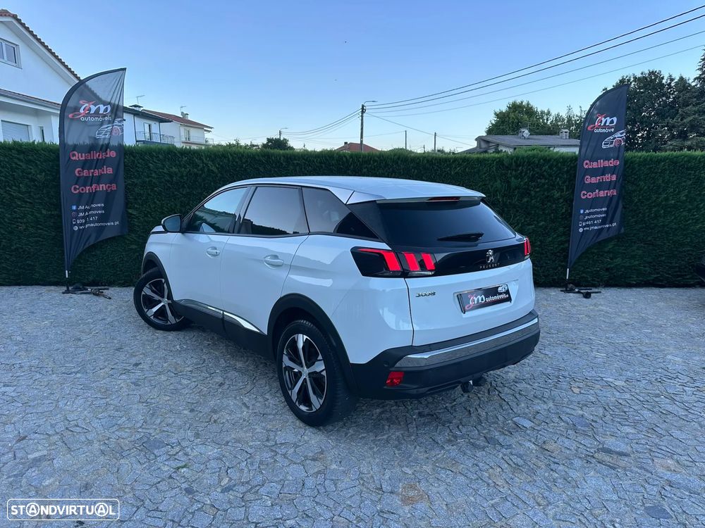 Peugeot 3008 PureTech 130 Stop & Start GPF Allure — fotografia 7