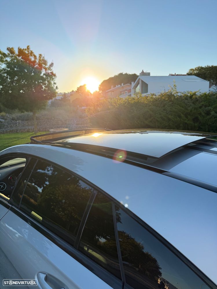 Mercedes-Benz CLA 180 - 4