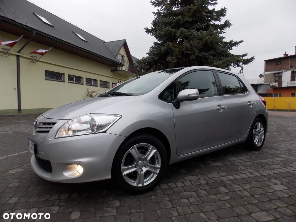 Toyota Auris 1.33 Dual-VVT-i Comfort - 2