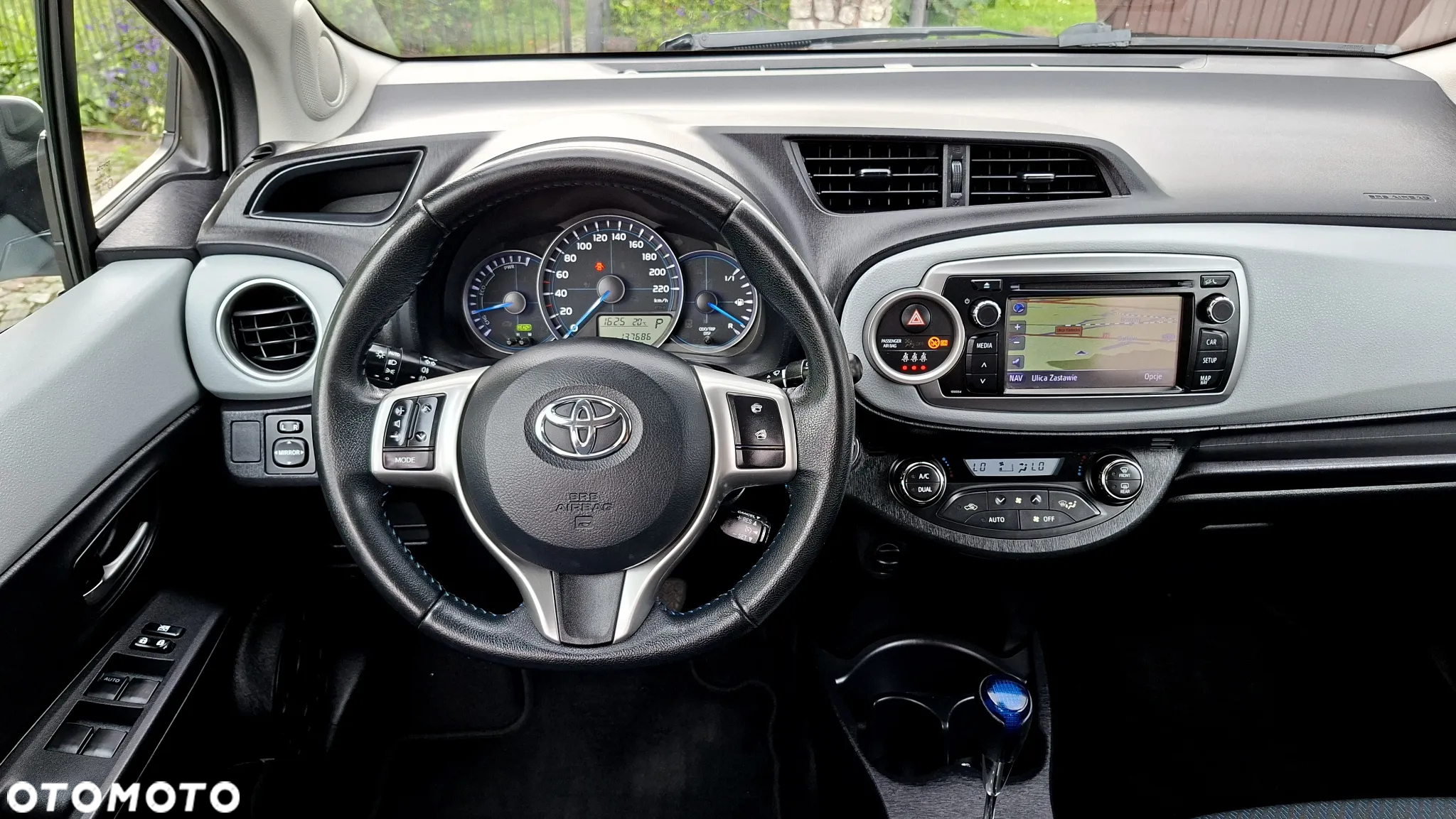 Toyota Yaris Hybrid 1.5 VVT-i Edition 2014 - 33