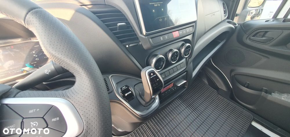 Iveco 70C18A8 Automat - 8