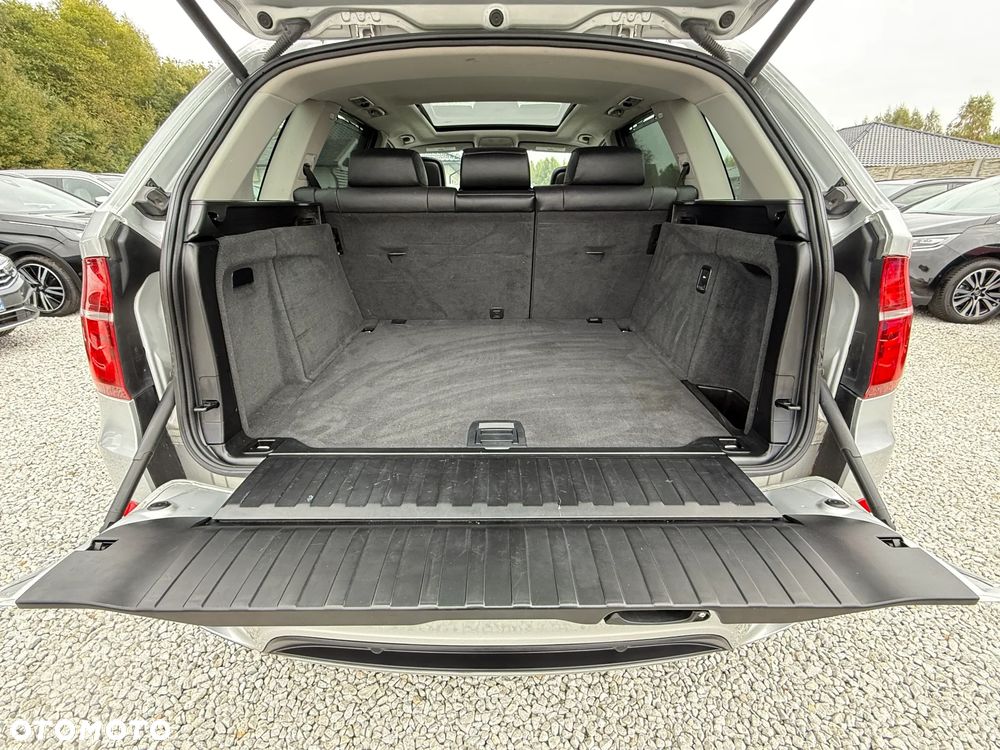 BMW X5 xDrive35i Edition Exclusive - 29