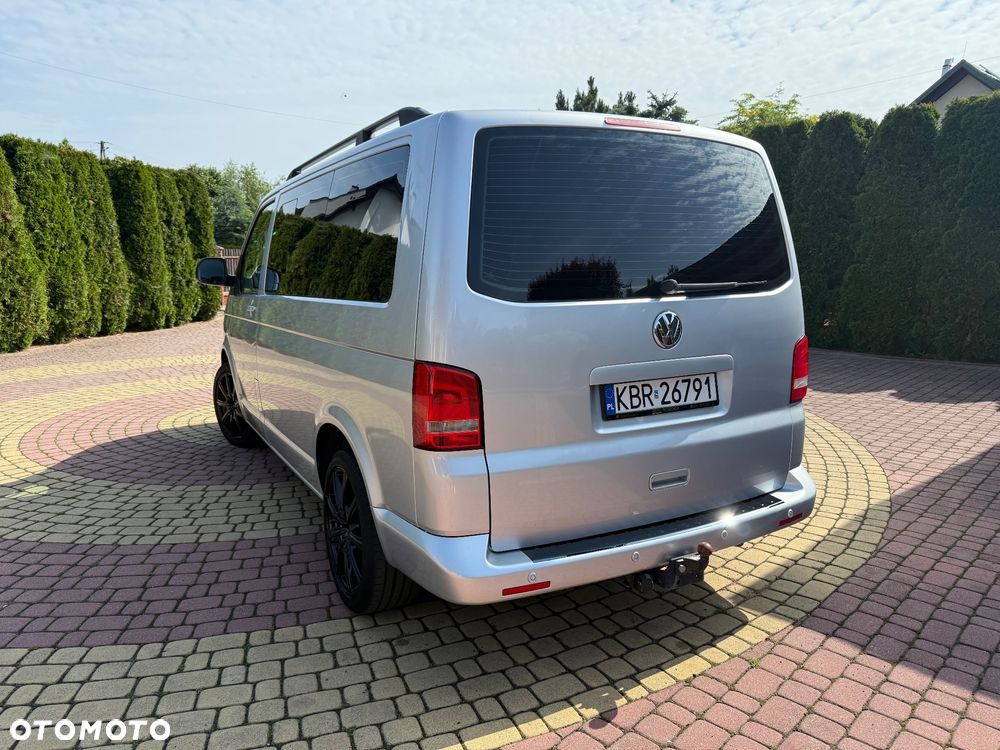 Volkswagen Multivan - 12