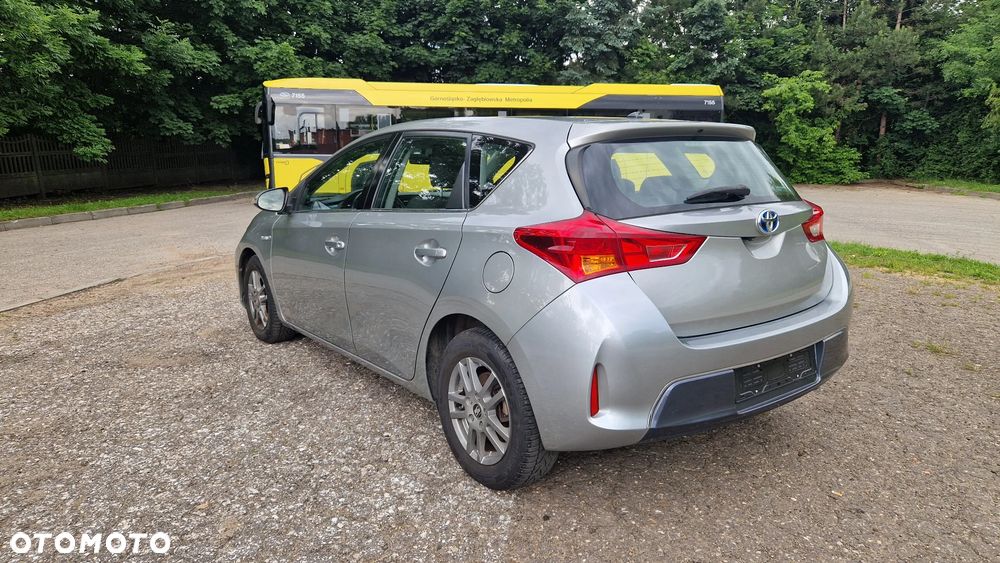 Toyota Auris - 5