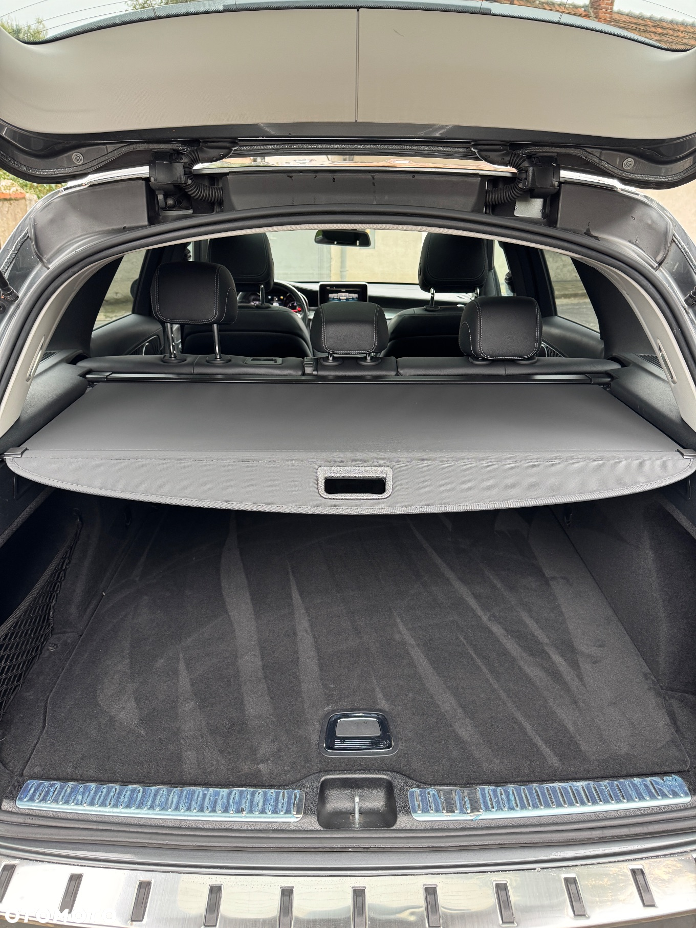 Mercedes-Benz GLC 250 d 4Matic 9G-TRONIC AMG Line - 12