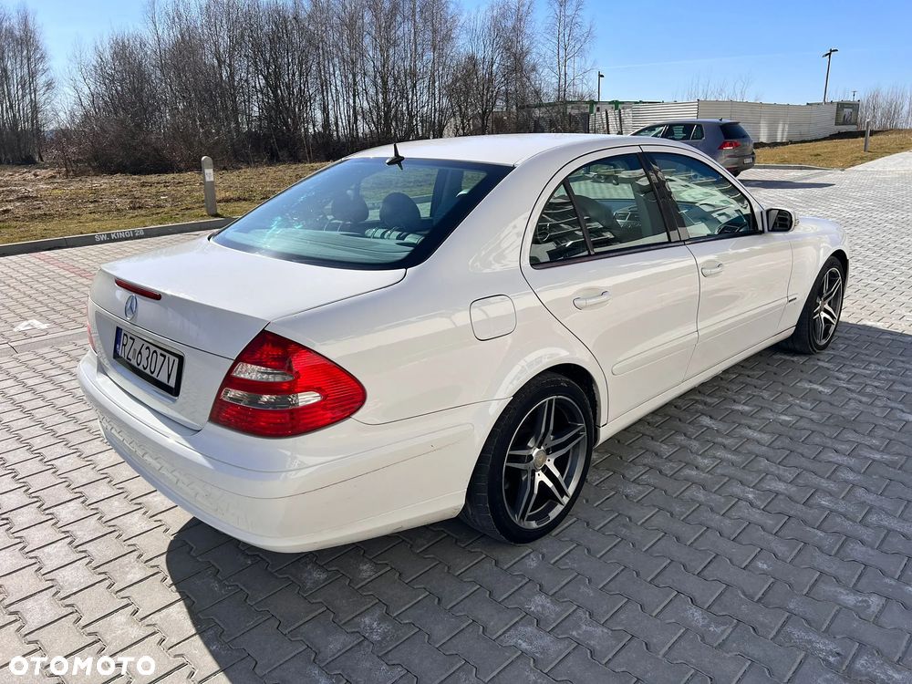 Mercedes-Benz Klasa E 280 CDI T Elegance - 30