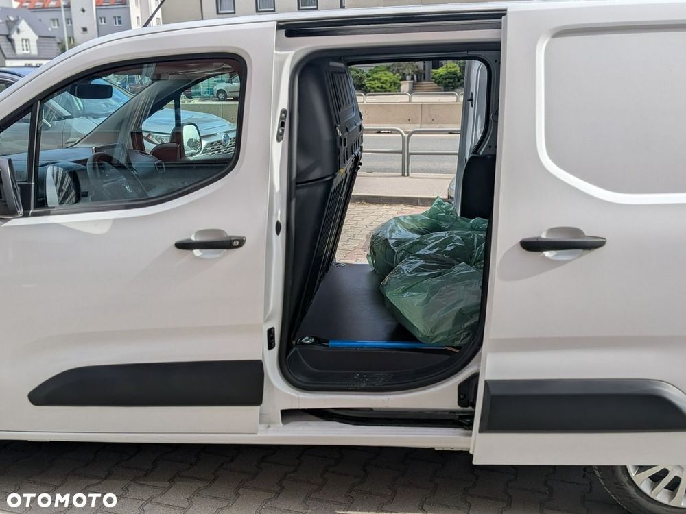 Toyota Proace City - 13