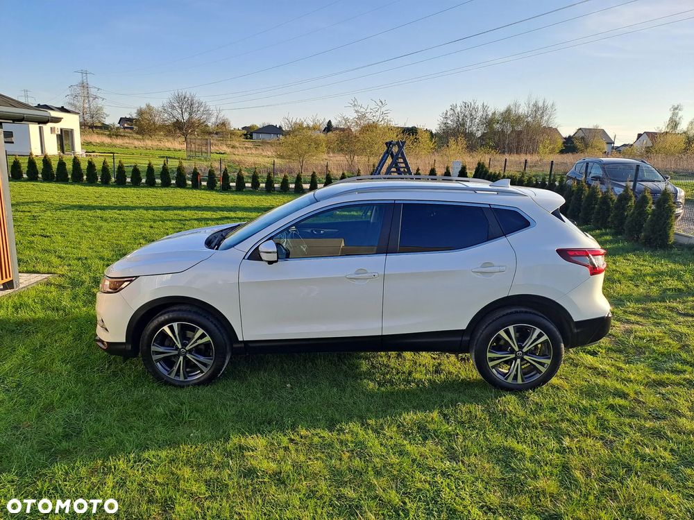 Nissan Qashqai - 2