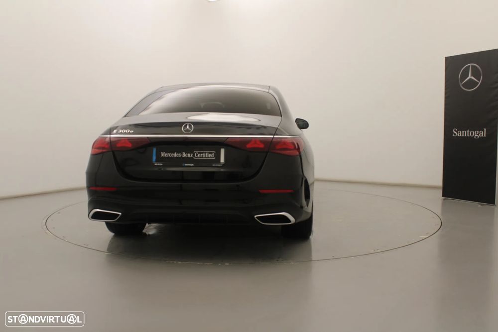Mercedes-Benz E 300 Standard - 8