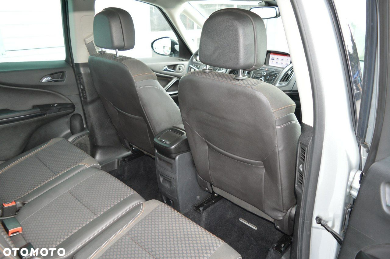 Opel Zafira 1.6 CDTI Enjoy - 26