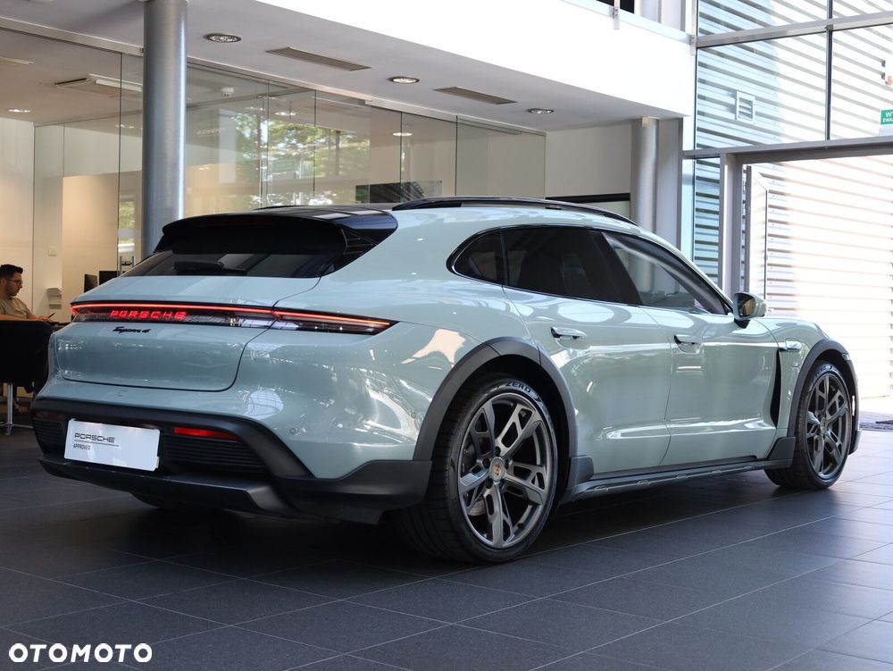 Porsche Taycan - 4