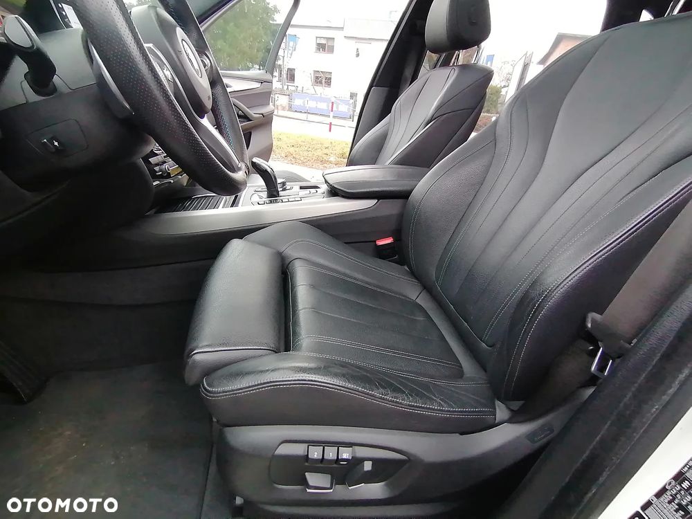 BMW X5 xDrive25d - 34