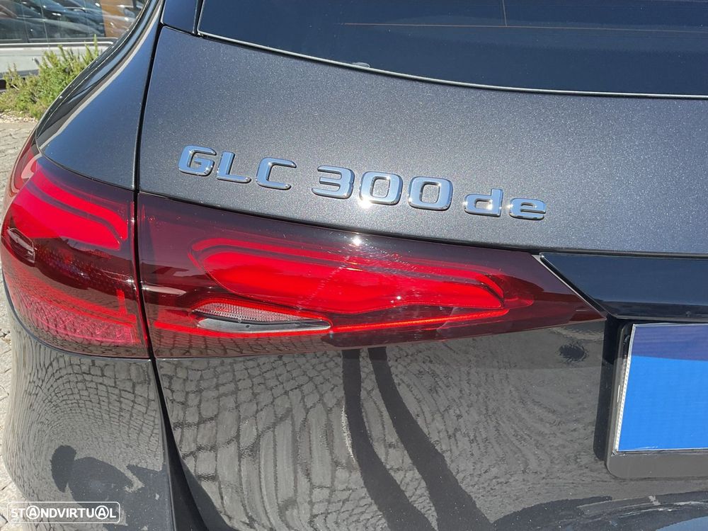 Mercedes-Benz GLC 300 de 4Matic - 18