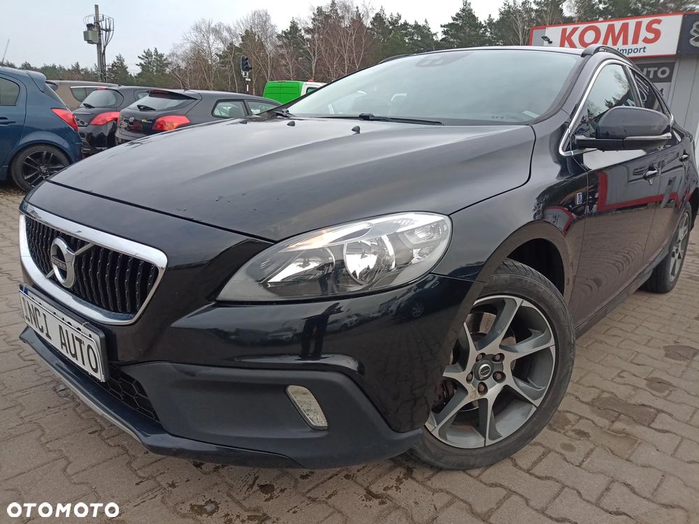 Volvo V40 Cross Country D3 Ocean Race - 1