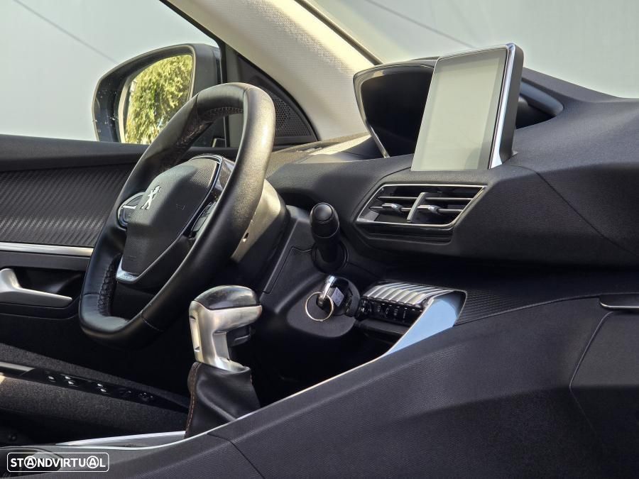 Peugeot 3008 1.5 BlueHDi Active - 15
