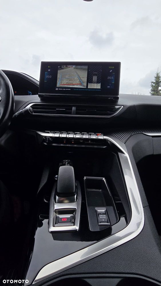 Peugeot 3008 225 e-EAT8 Allure - 24