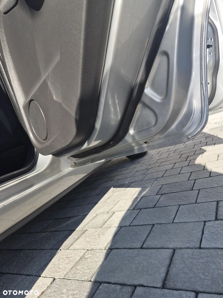 Ford C-MAX 1.6 Titanium - 12