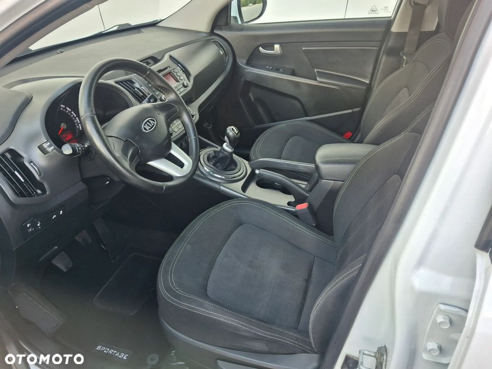 Kia Sportage 1.6 GDI 2WD Dream-Team Edition - 31