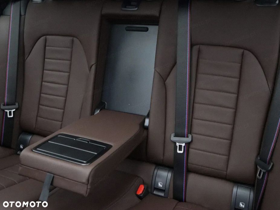 BMW Seria 3 330i xDrive M Sport sport - 12