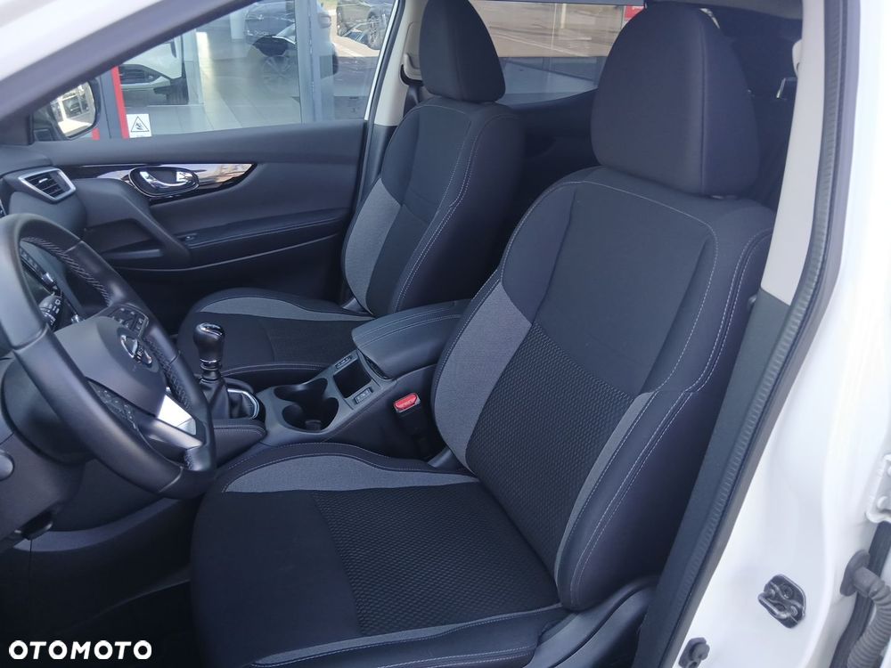 Nissan Qashqai 1.3 DIG-T N-Style EU6d - 24