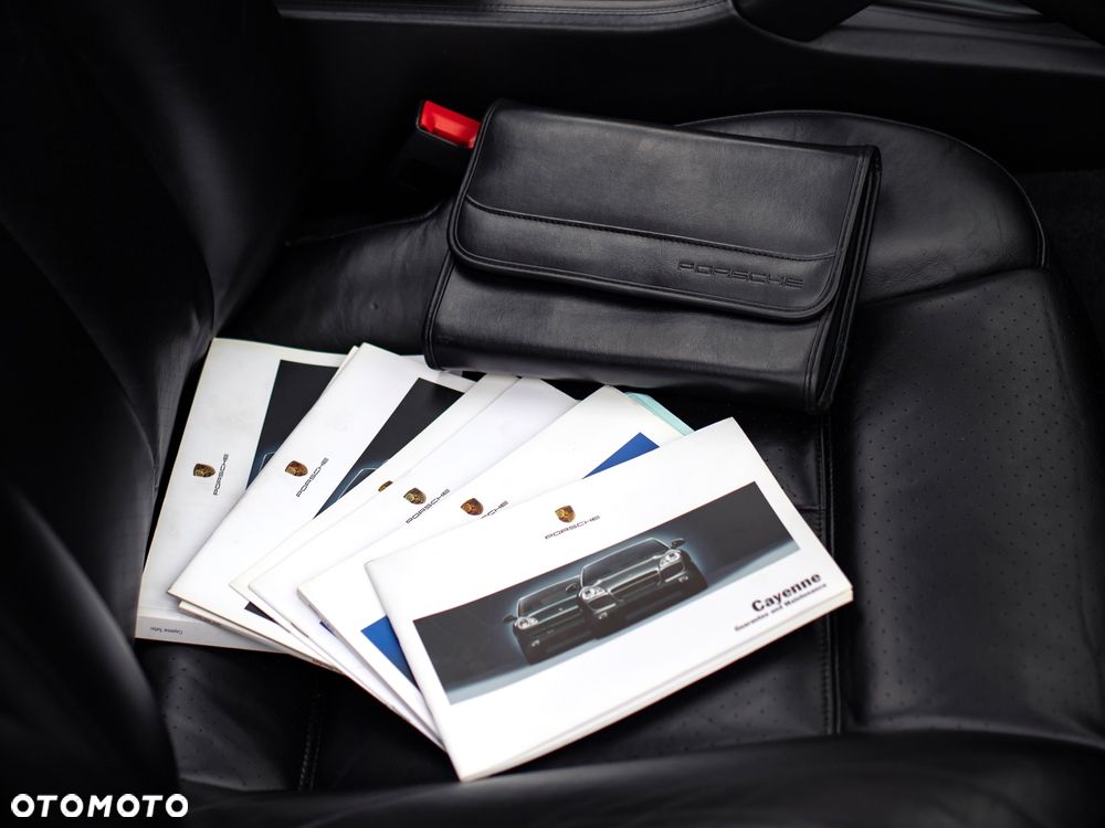 Porsche Cayenne - 33