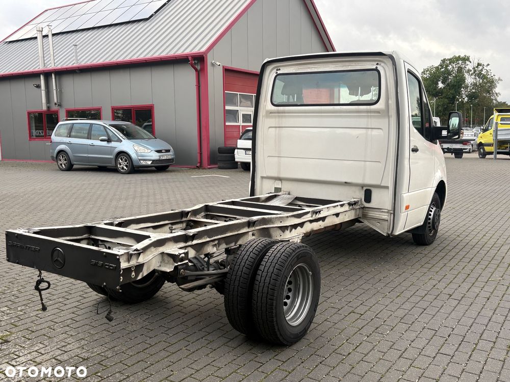 Mercedes-Benz Sprinter 519 - 8
