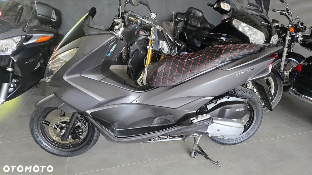 Honda PCX - 1