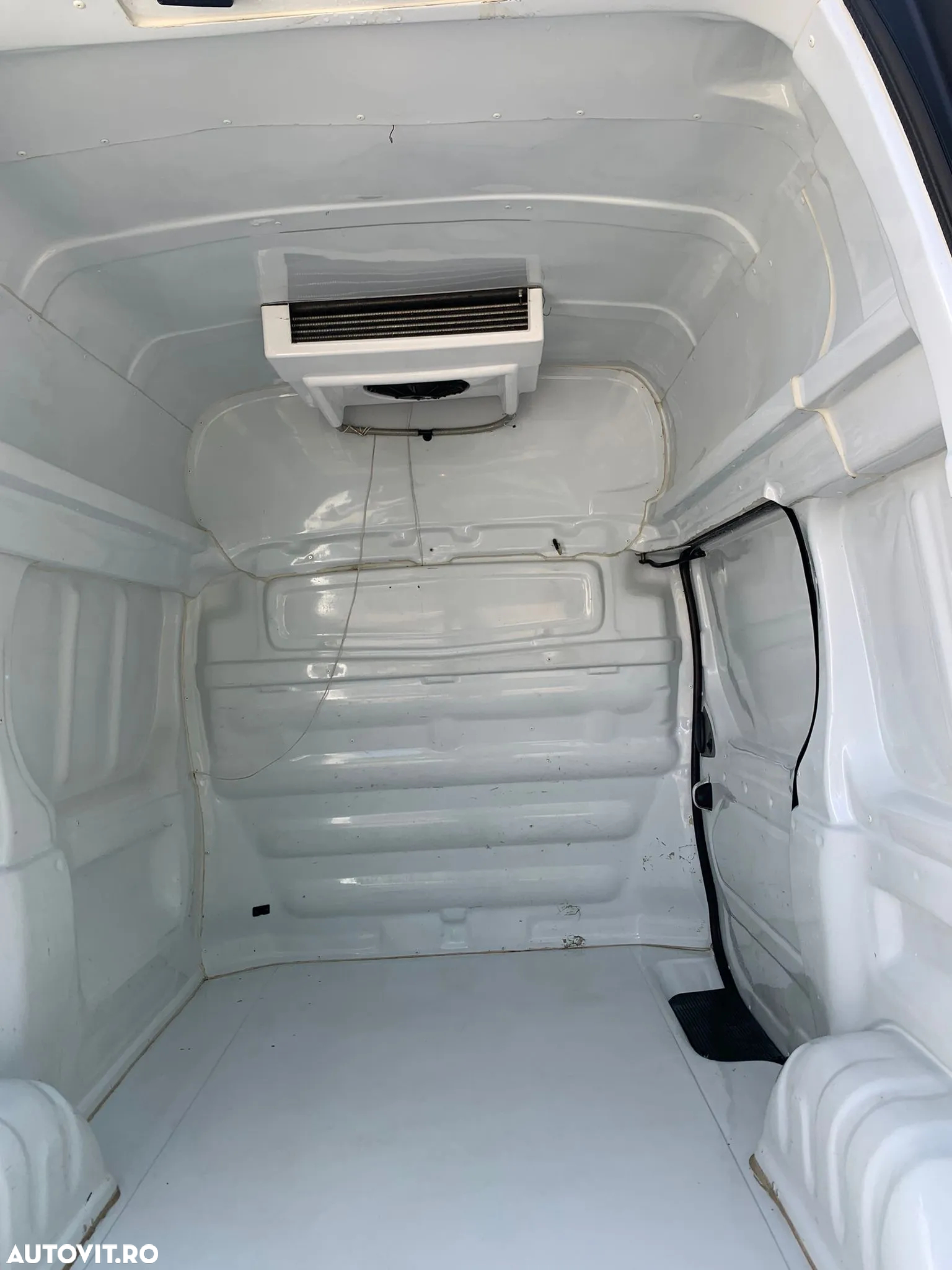 Renault TRAFIC - 6