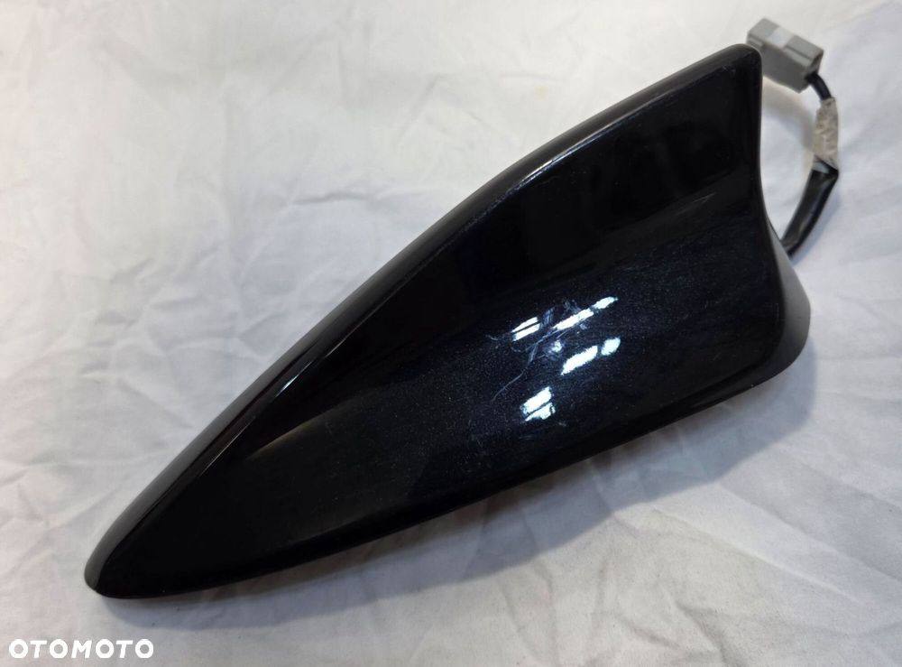 Mazda CX5 12-17 Lift 42A Antena dachowa rekin pletwa GML866930 - 2