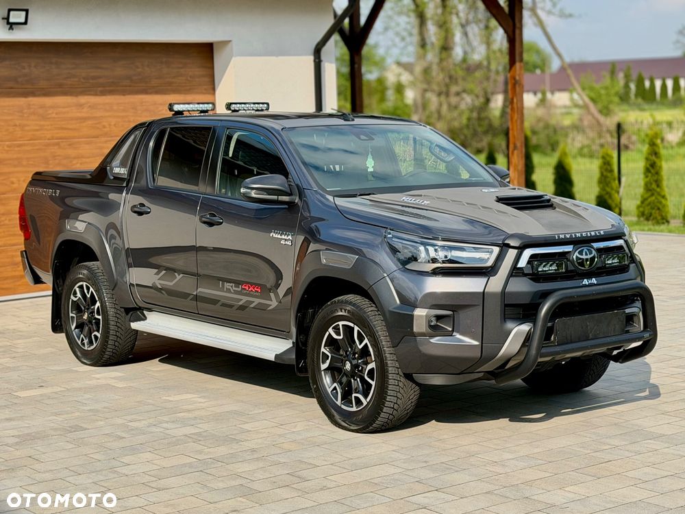 Toyota Hilux 2.8 D-4D Double Cab Invincible Sport 4x4 - 2