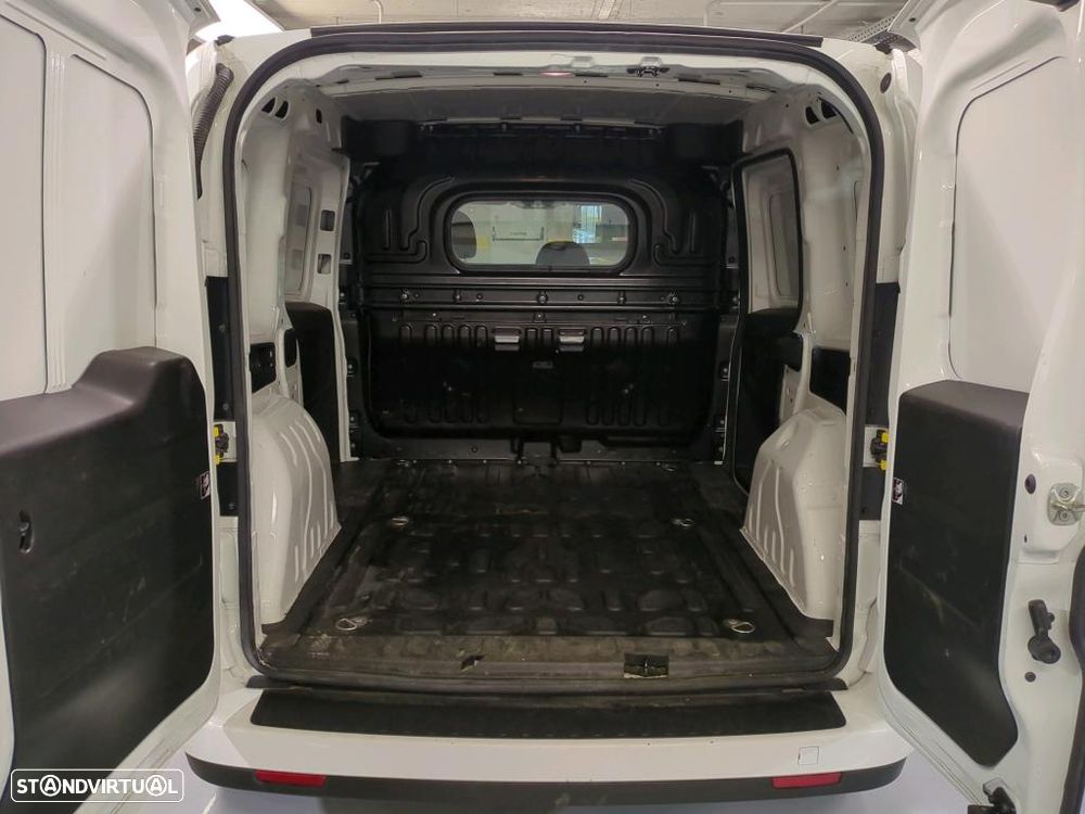 Fiat Doblo Cargo 1.6 MJ SX 3L - 11