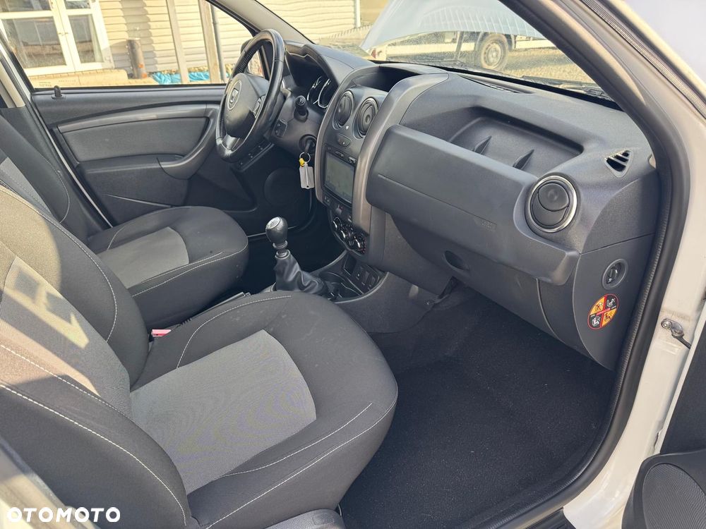 Dacia Duster 1.2 TCe Prestige S&S EU6 - 10