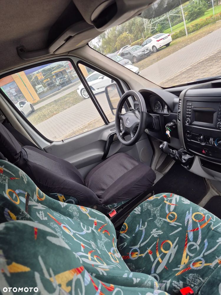 Mercedes-Benz Sprinter - 26